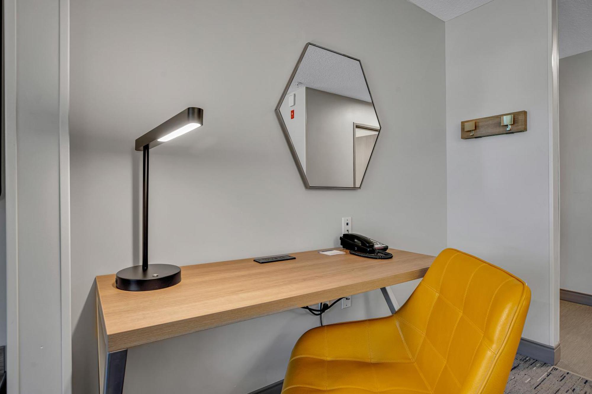 Hotel Express & - Jantzen By Ihg Portland