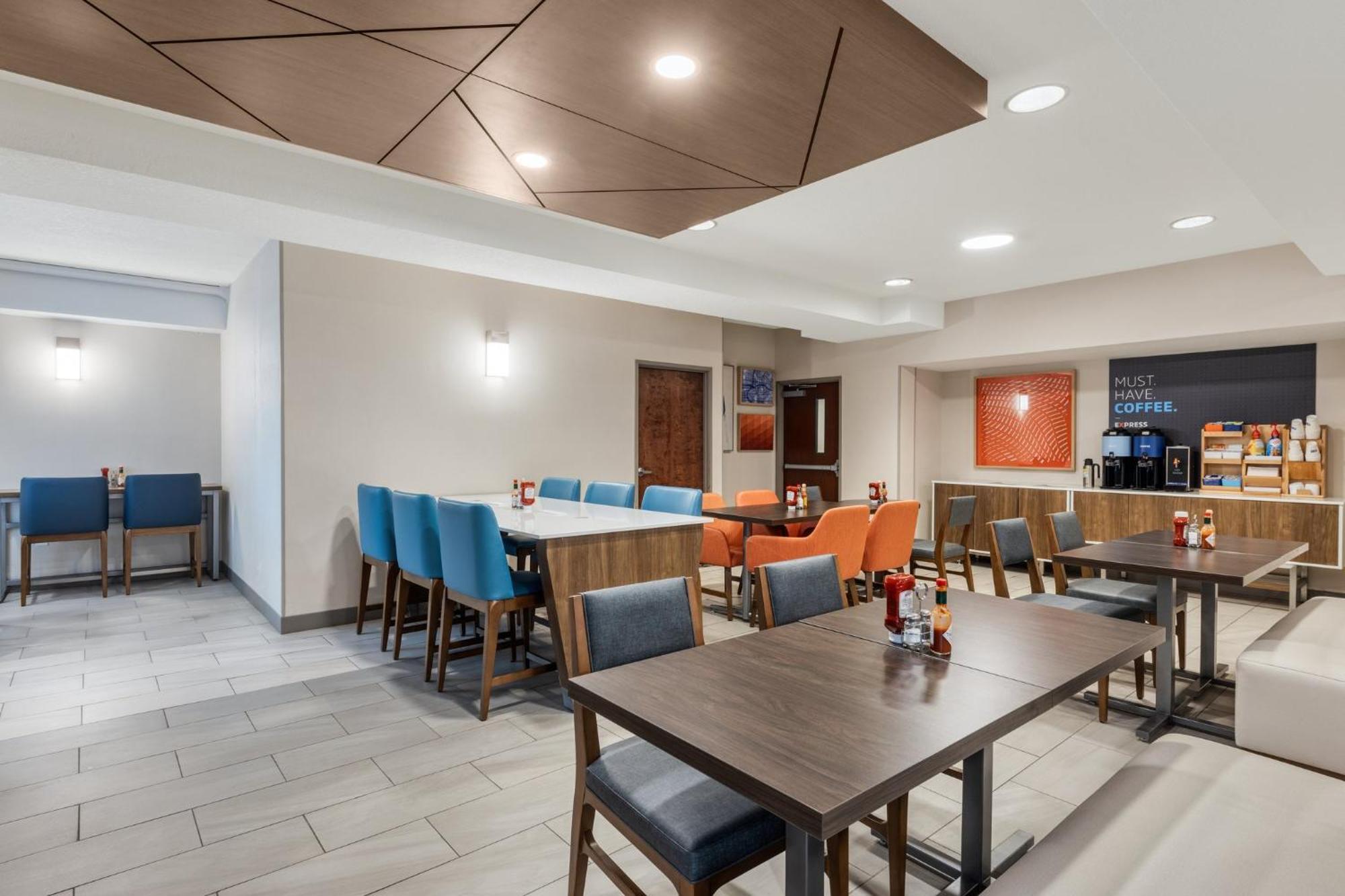 Express & - Jantzen By Ihg Hotel 3*